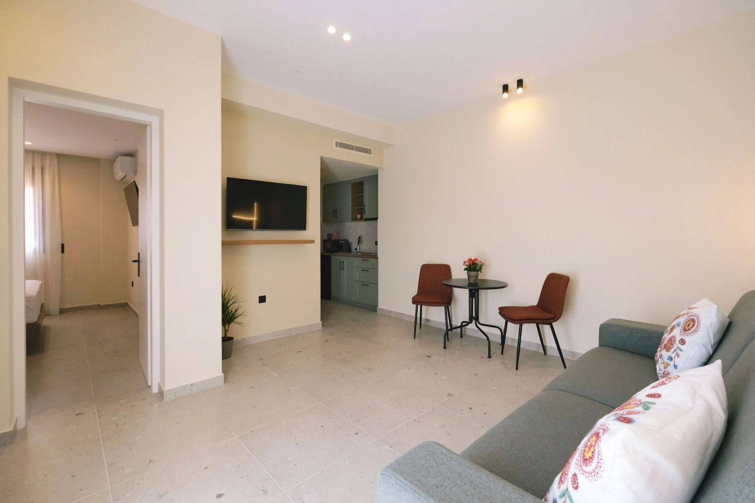 Apartment 203 2
