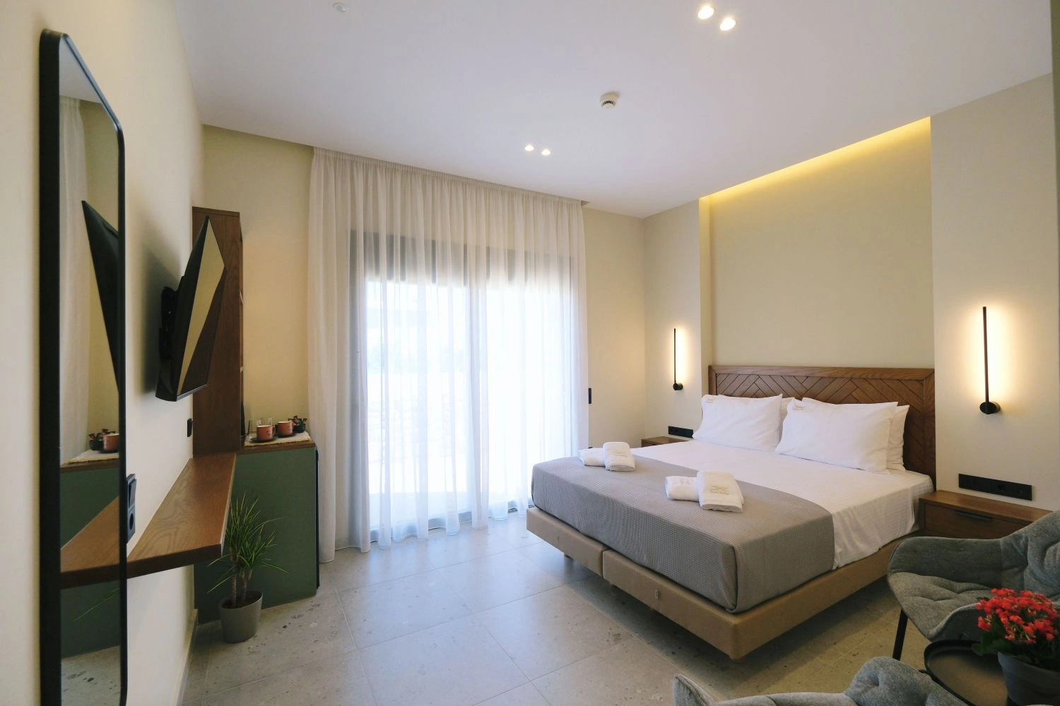 room 104 5